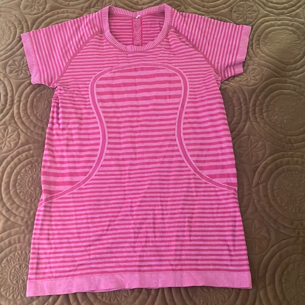 LULULEMON PINK STRIPPED SHIRT